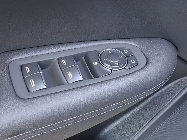 New 2026 Cadillac XT5 Luxury w/ LPO, Floor Liner Package image 17