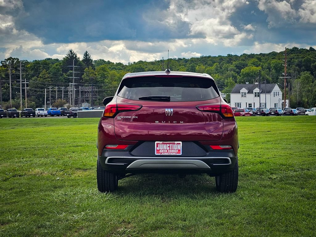 Used 2024 Buick Encore GX Preferred AWD/4WD image 5