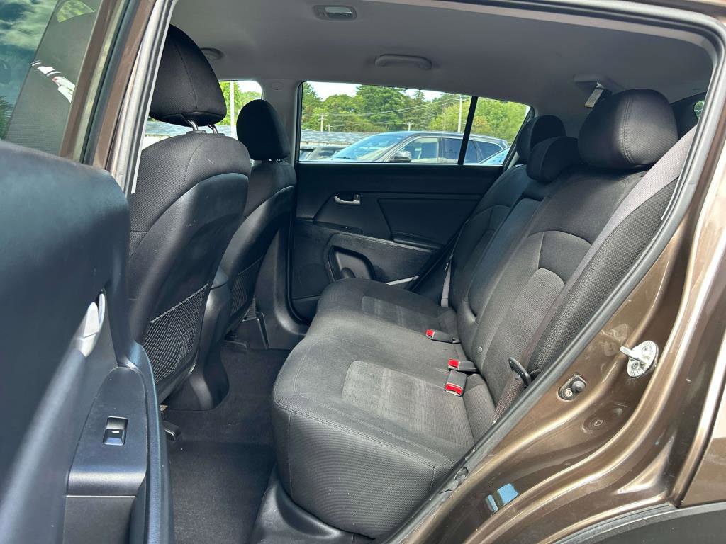 Used 2011 Kia Sportage LX w/ Convenience Pkg image 7