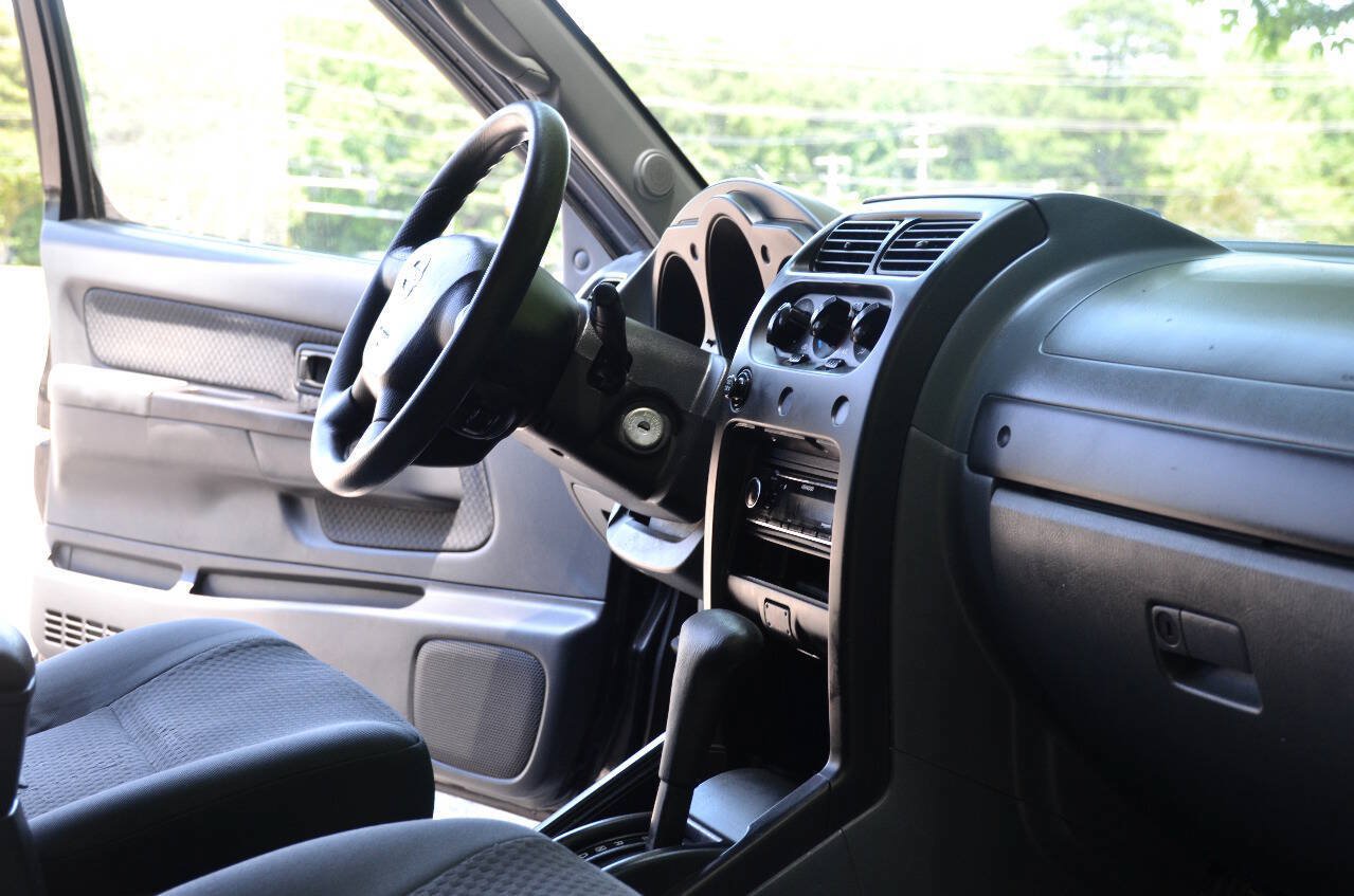 Used 2004 Nissan Xterra XE RWD image 9
