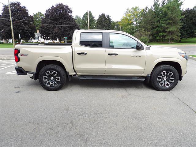 Certified 2024 Chevrolet Colorado Z71 w/ Z71 Convenience Package 2 AWD/4WD image 6