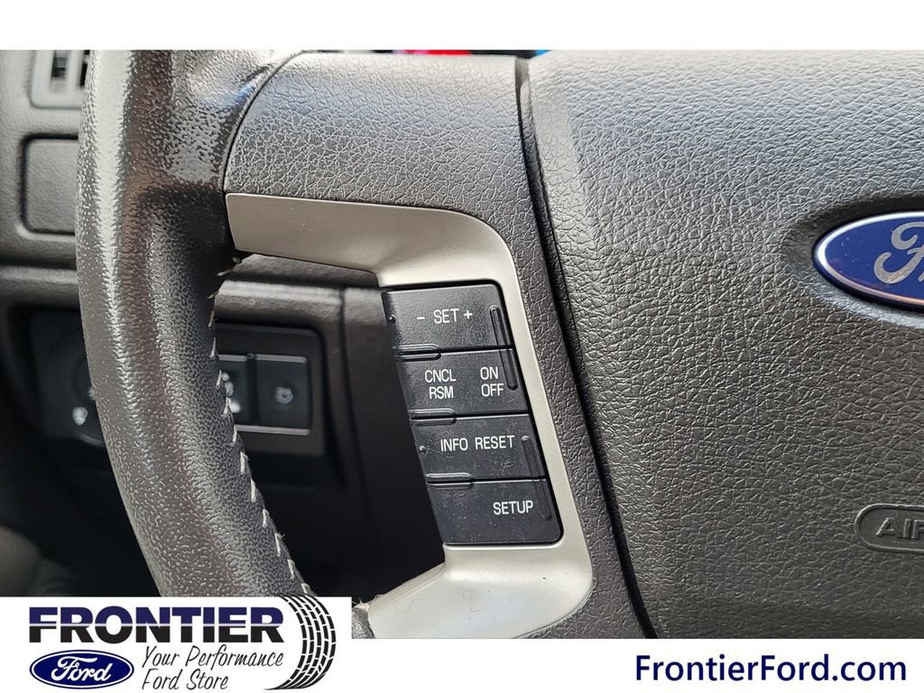 Used 2011 Ford Fusion SEL image 15