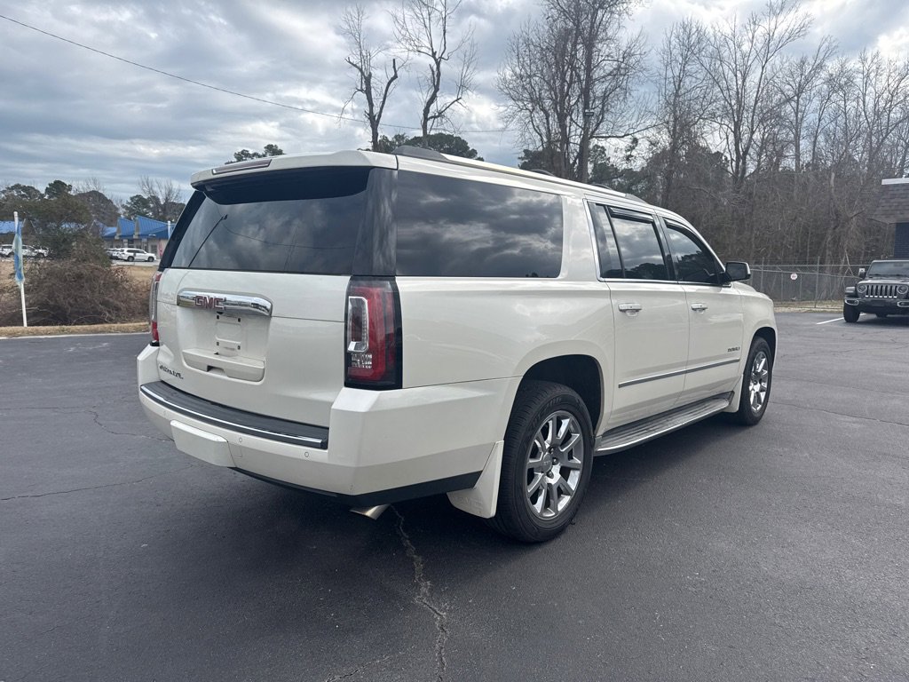 Used 2015 GMC Yukon XL Denali w/ Touring Package image 5