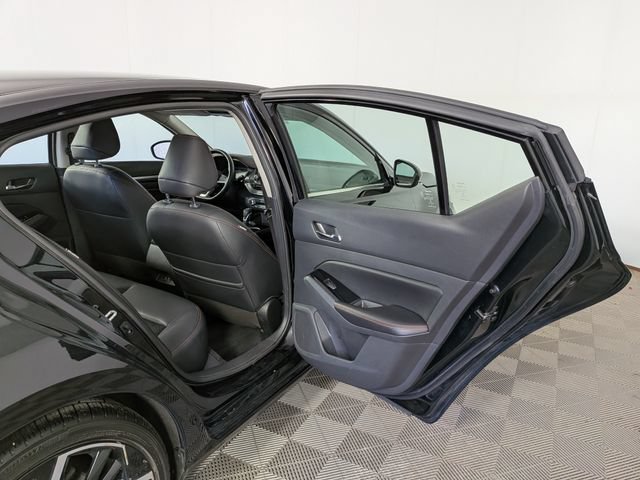Used 2024 Nissan Altima 2.5 SR FWD image 35