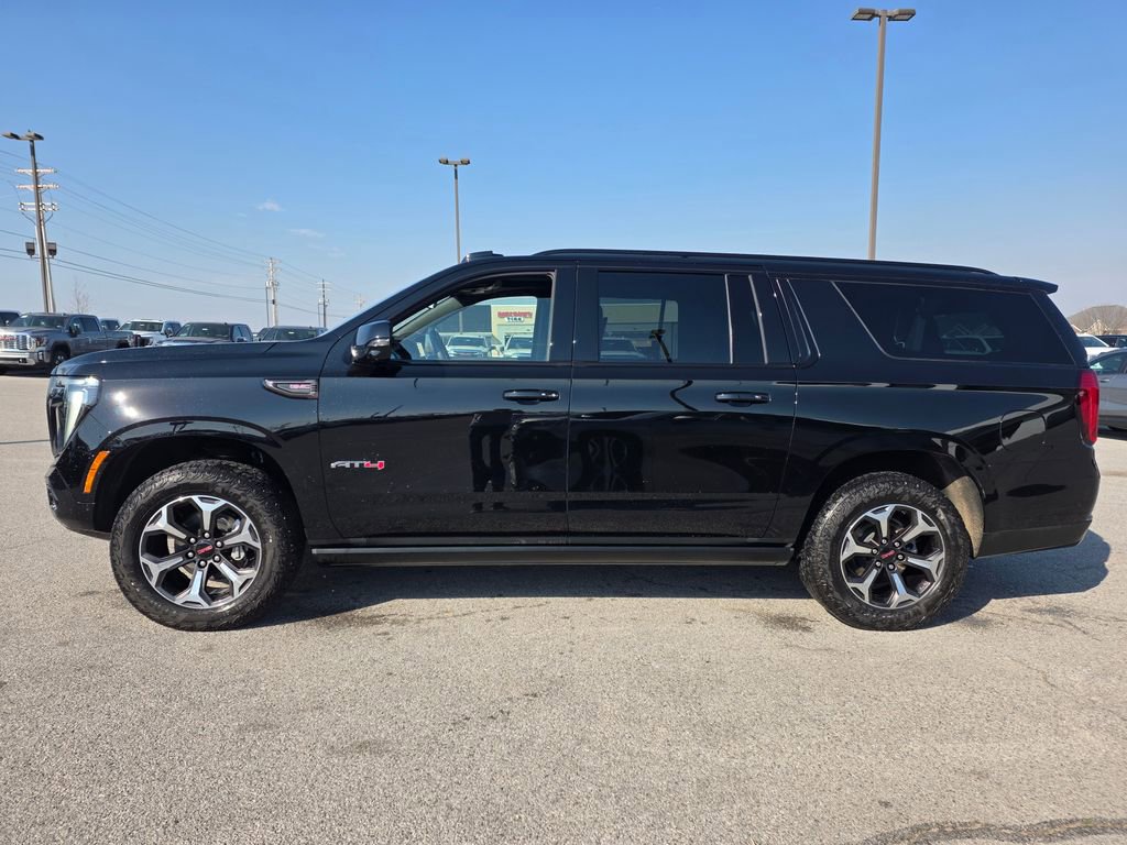 Used 2025 GMC Yukon XL AT4 Ultimate image 4