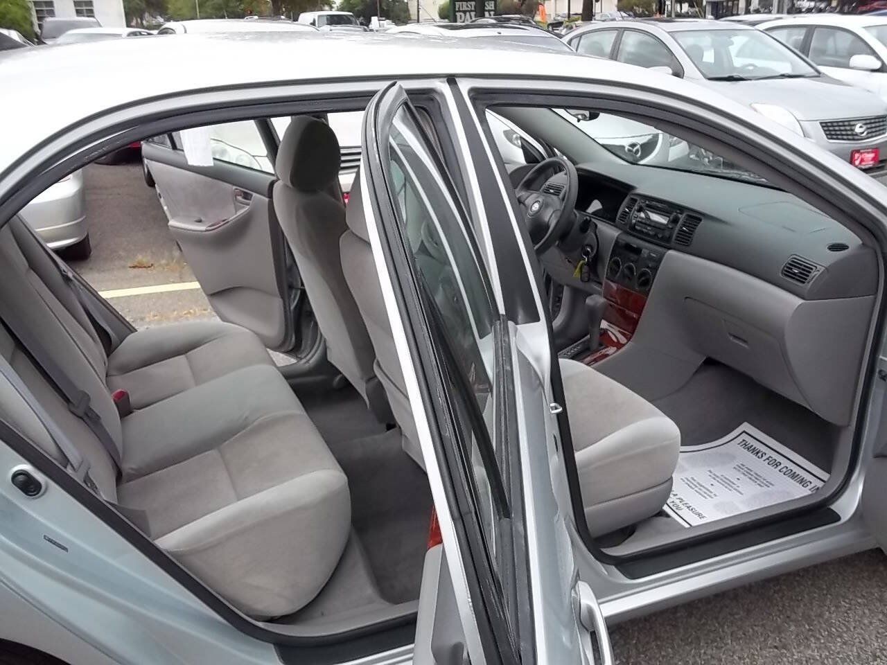 Used 2007 Toyota Corolla LE FWD image 9
