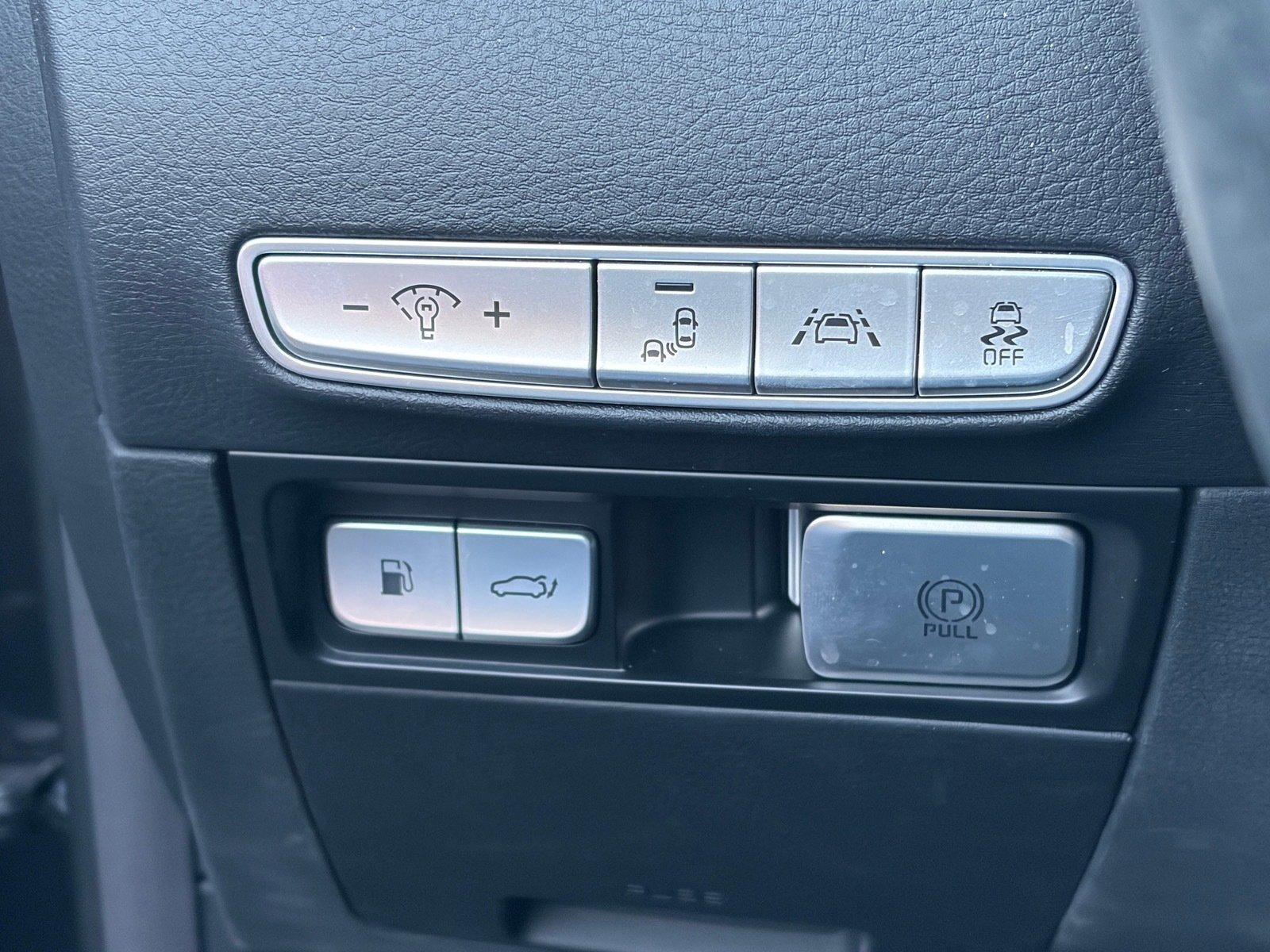 Certified 2020 Kia K900 Luxury image 10