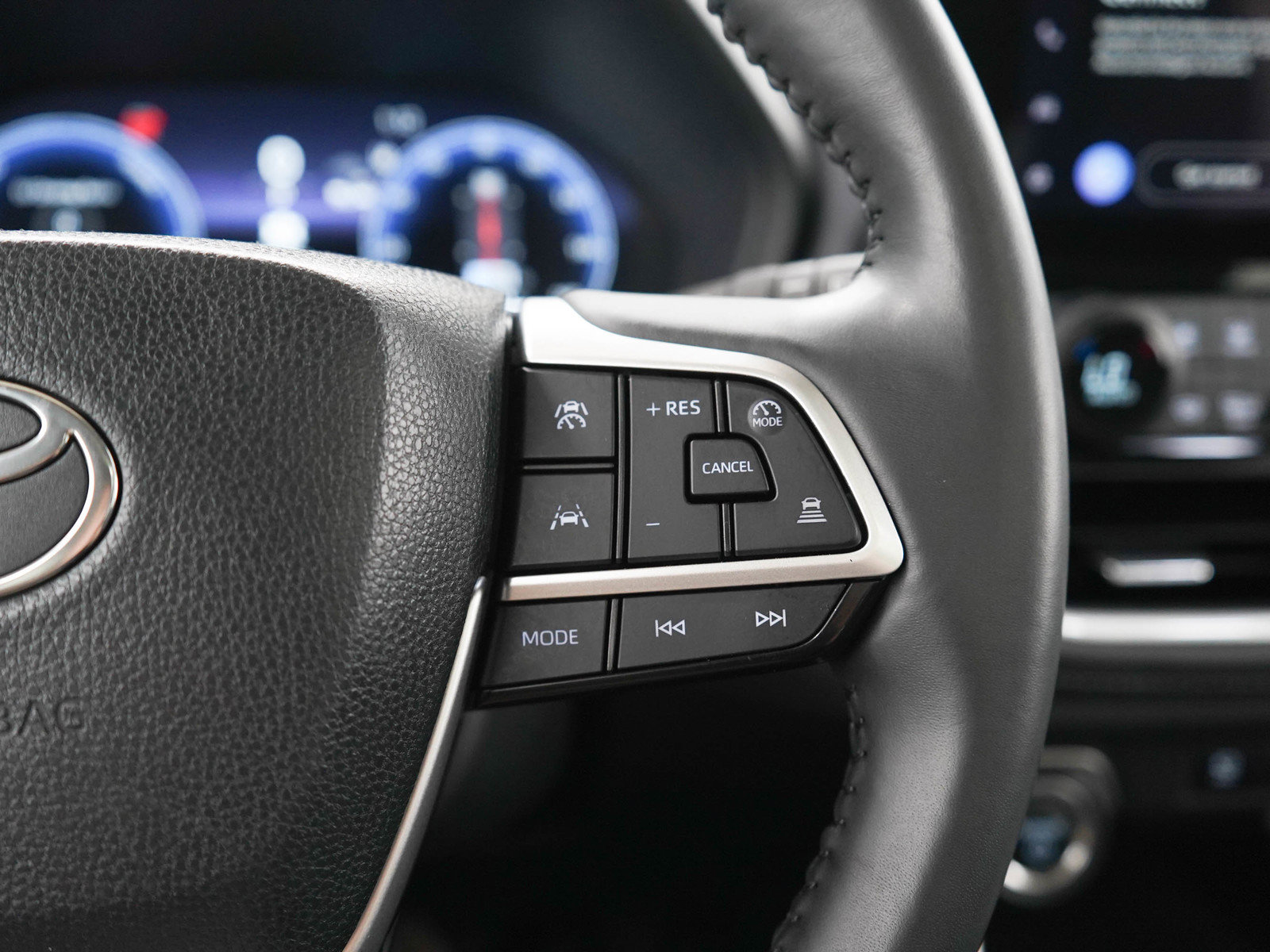 Used 2024 Toyota Grand Highlander AWD Hybrid image 28