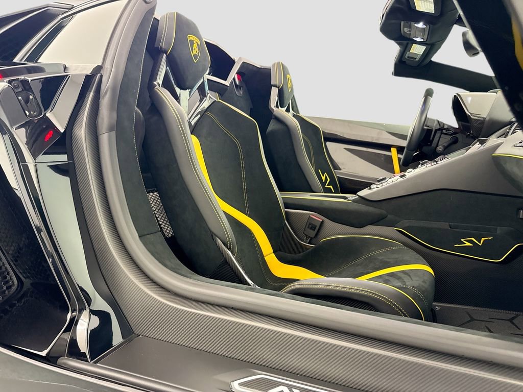 Used 2017 Lamborghini Aventador LP 750-4 Superveloce image 28