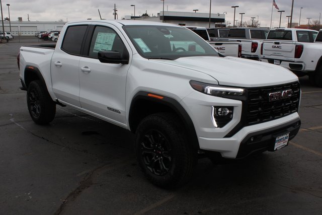 New 2025 GMC Canyon Elevation w/ Convenience Package image 6