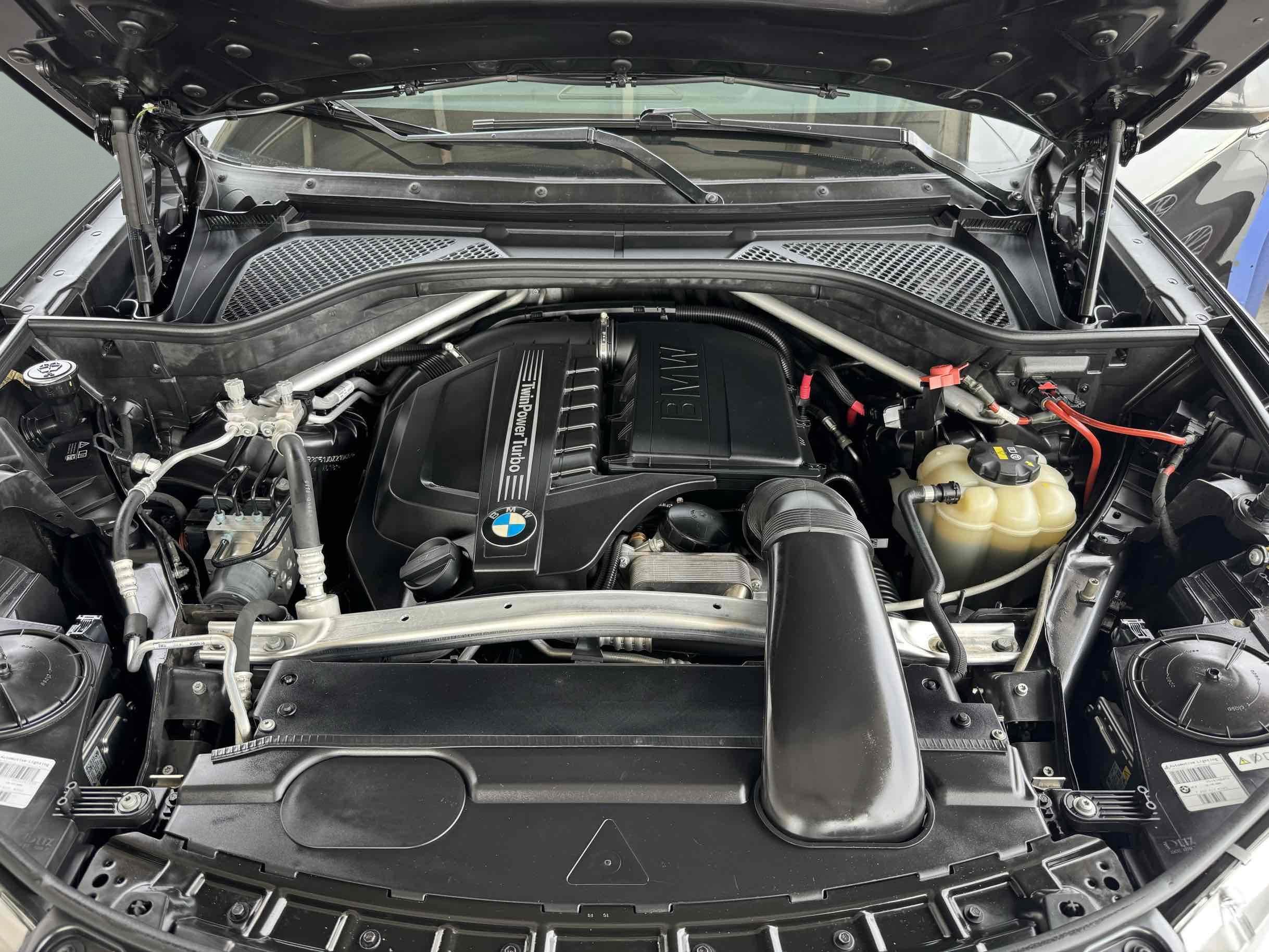 Used 2018 BMW X5 sDrive35i w/ M Sport Package RWD image 19
