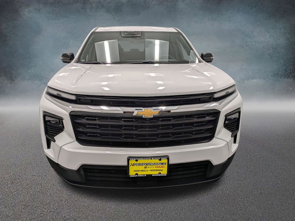 Used 2024 Chevrolet Traverse LS w/ LPO, Floor Liner Package FWD image 2