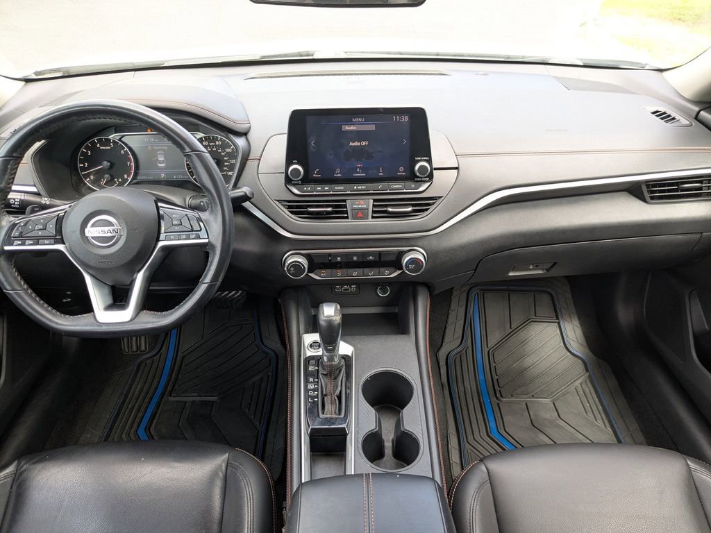Used 2021 Nissan Altima 2.5 SR FWD image 14