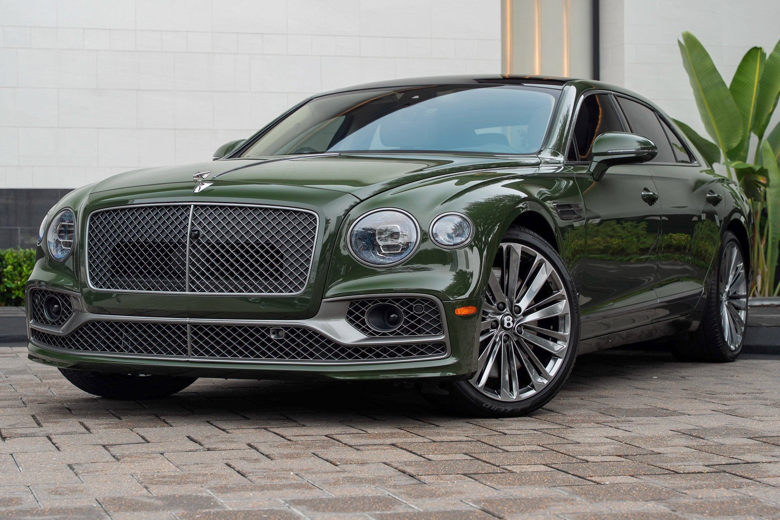 Used 2024 Bentley Flying Spur W12 image 63