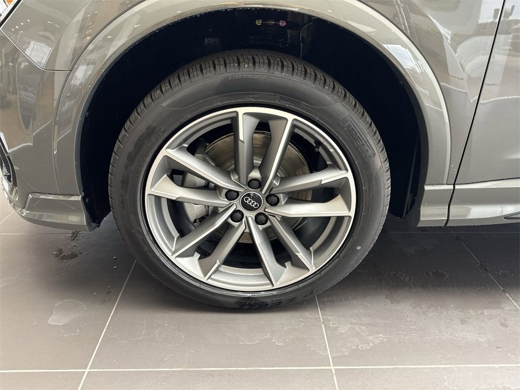 New 2025 Audi Q3 2.0T Premium image 10