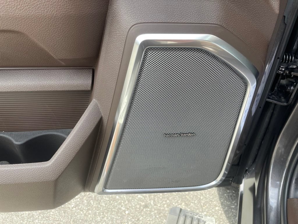 New 2026 RAM 3500 Laramie AWD/4WD image 10