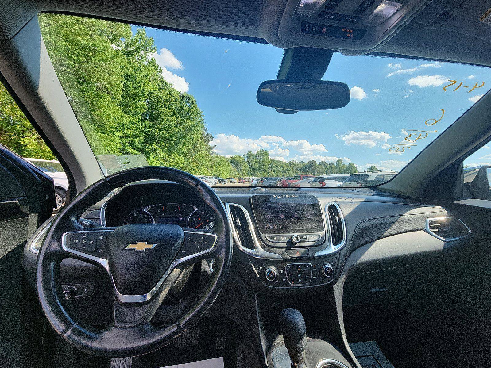 Used 2020 Chevrolet Equinox Premier image 17