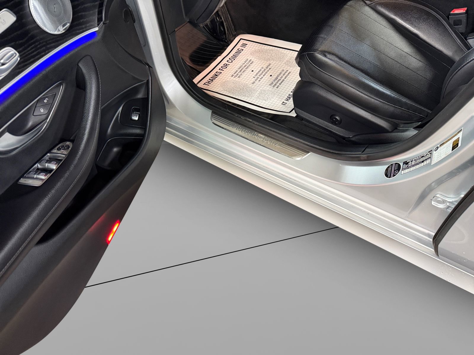 Used 2019 Mercedes-Benz E 300 4MATIC image 39