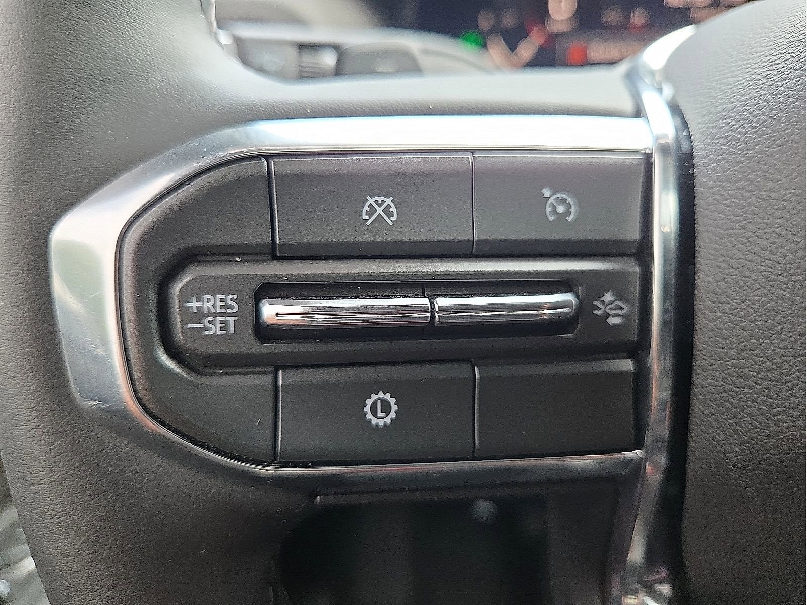 Used 2026 GMC Yukon Denali w/ Sun & Power Step Package AWD/4WD image 18