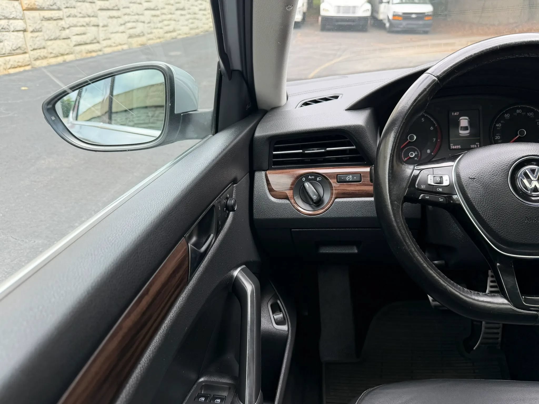 Used 2020 Volkswagen Passat 2.0T SEL FWD image 17
