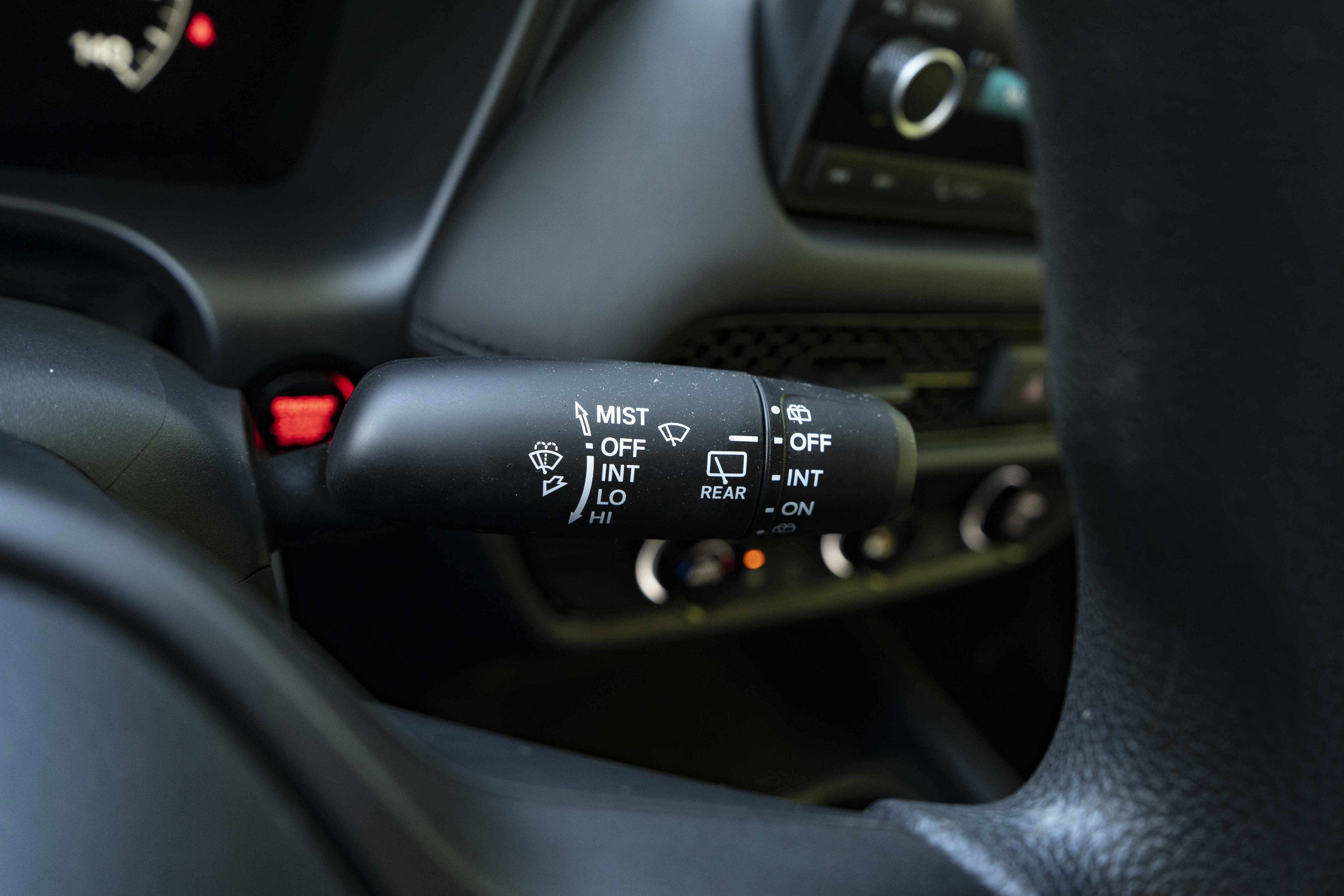 Used 2025 Honda HR-V LX image 24