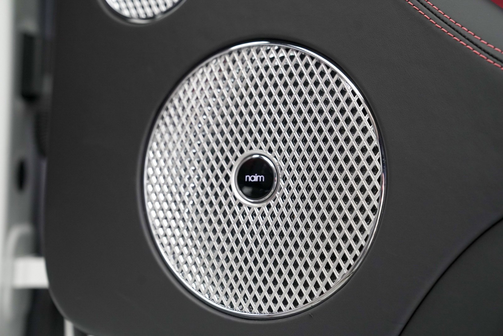 Used 2022 Bentley Bentayga image 58