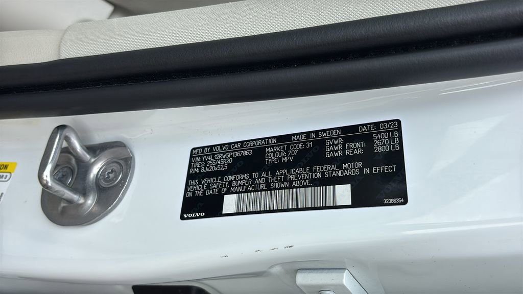 Used 2023 Volvo XC60 B5 Plus w/ Climate Package image 34