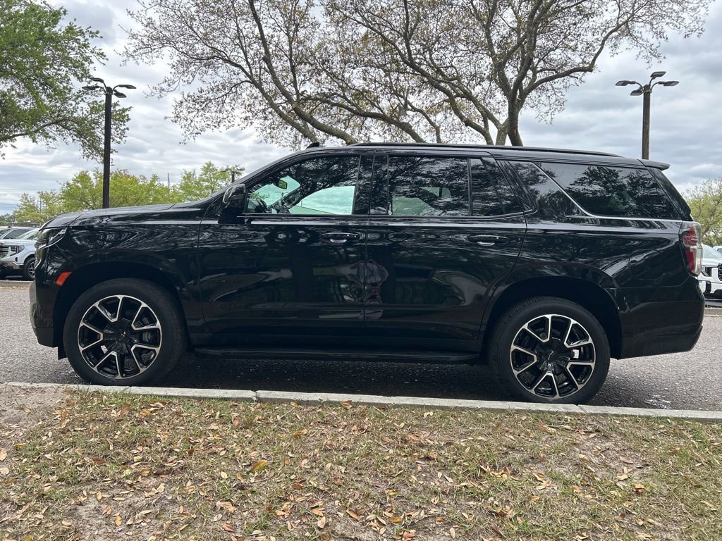 Used 2021 Chevrolet Tahoe RST w/ Luxury Package image 2