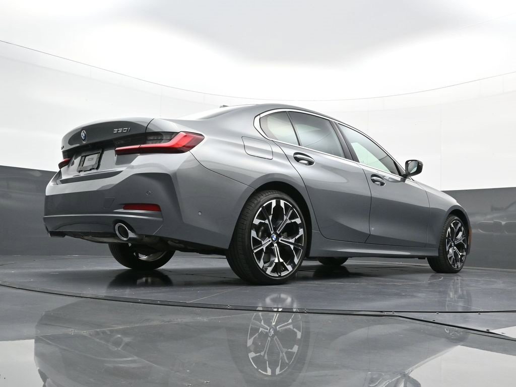 Used 2025 BMW 330i xDrive Sedan image 26