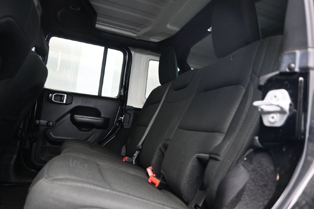 Used 2019 Jeep Wrangler Unlimited Sport AWD/4WD image 9