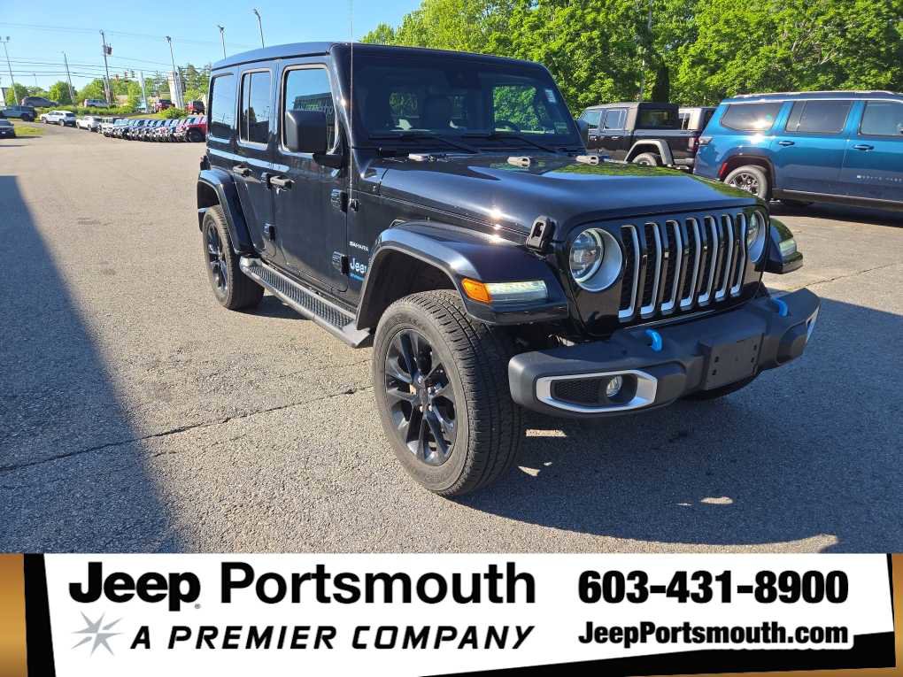 Used 2023 Jeep Wrangler Unlimited Sahara w/ Cold Weather Group AWD/4WD image 1