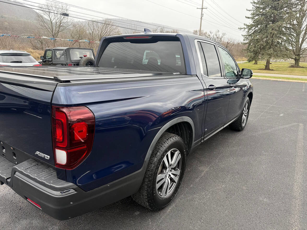 Used 2017 Honda Ridgeline RTS image 4