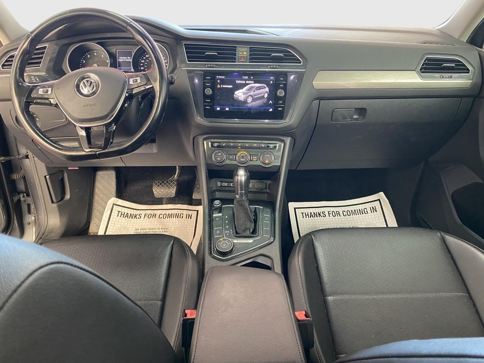 Used 2018 Volkswagen Tiguan SEL AWD/4WD image 12