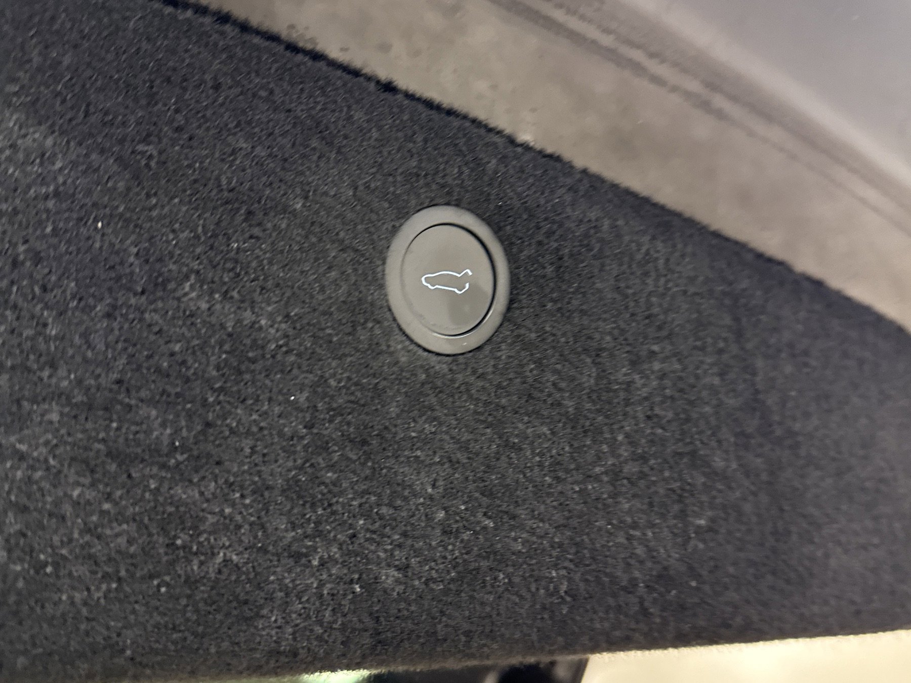 Used 2023 Tesla Model X image 24