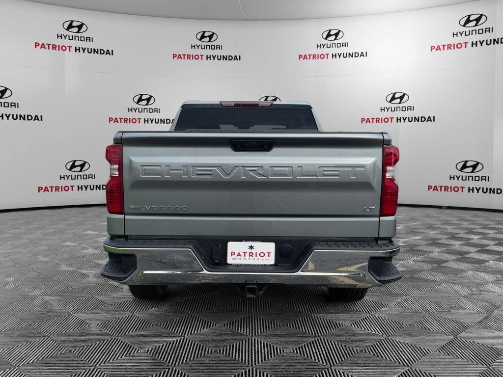 Used 2025 Chevrolet Silverado 1500 LT AWD/4WD image 4