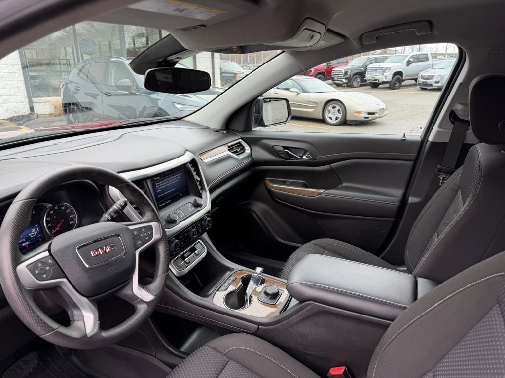 Certified 2023 GMC Acadia SLE w/ Elevation Edition AWD/4WD image 15