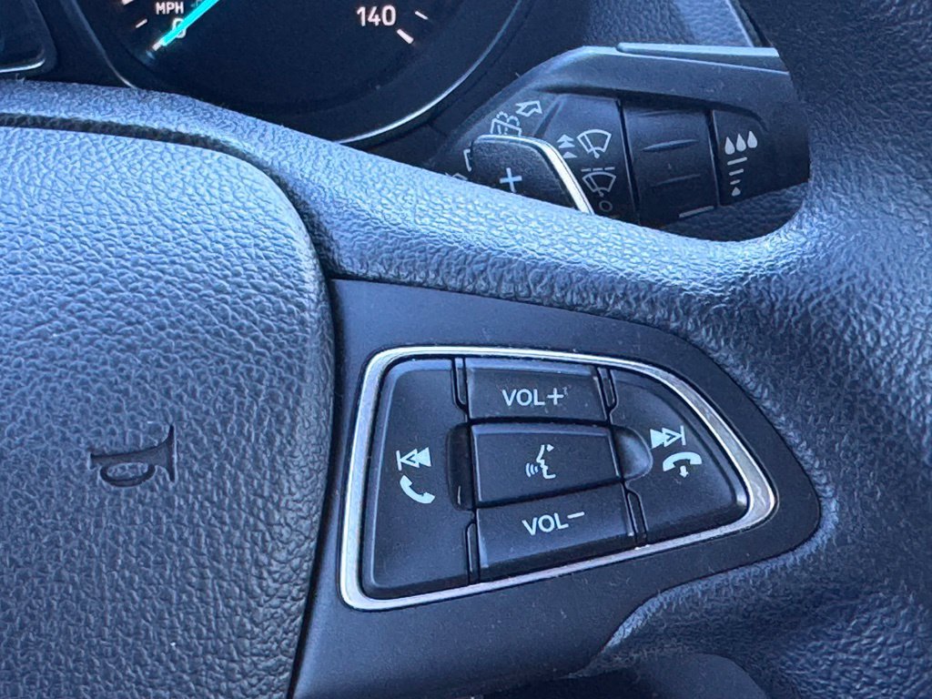 Used 2017 Ford Escape SE w/ SE Cold Weather Package FWD image 9