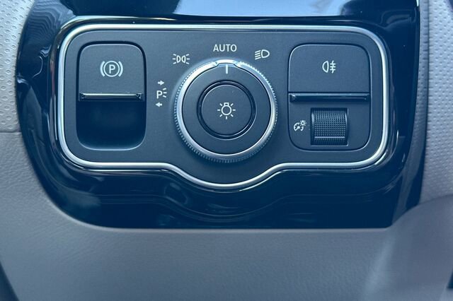 Certified 2025 Mercedes-Benz CLA 250 image 33