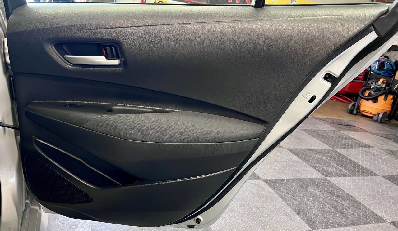 Used 2020 Toyota Corolla LE image 24