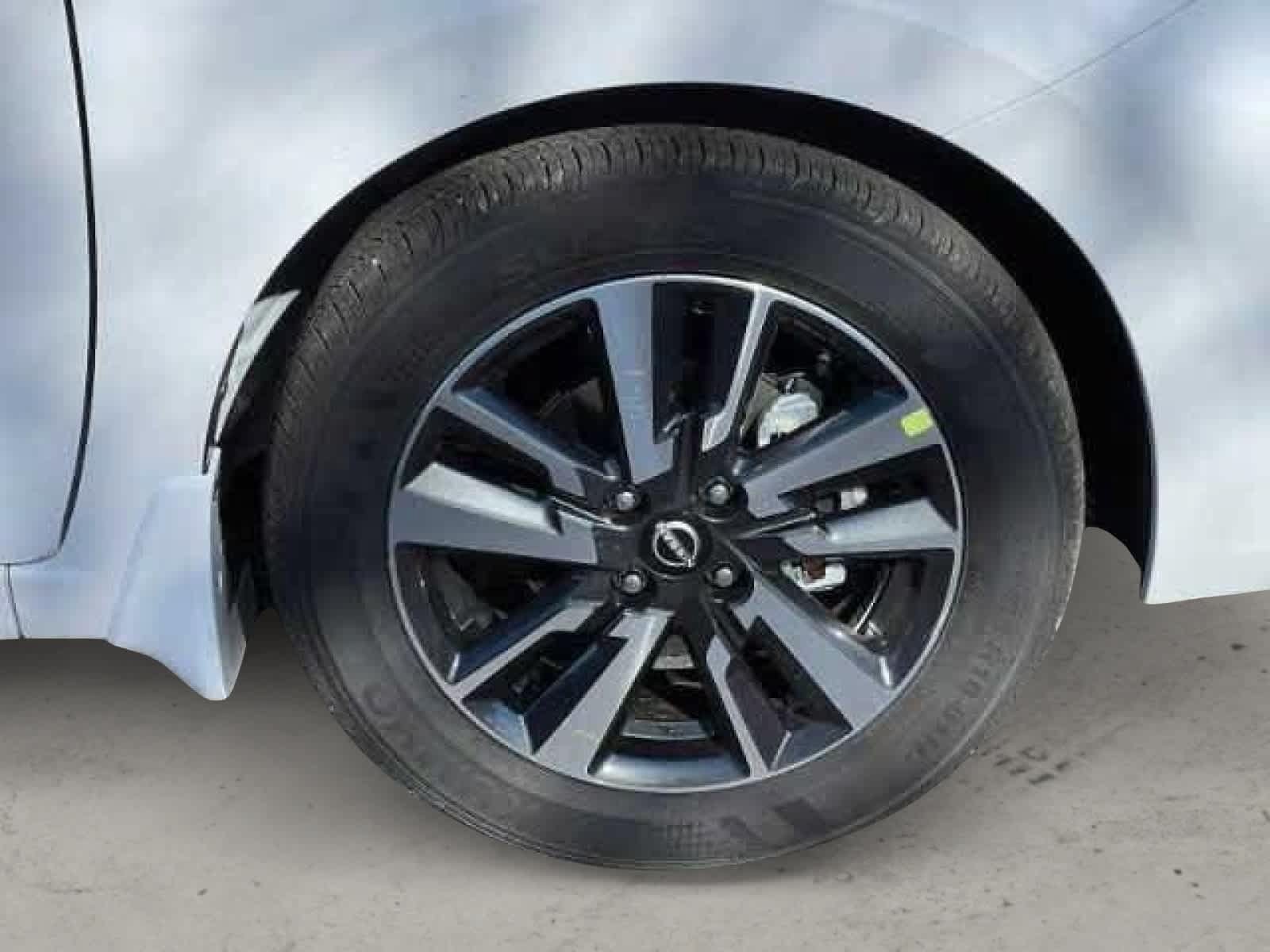 Certified 2024 Nissan Versa S w/ S Plus Package FWD image 17
