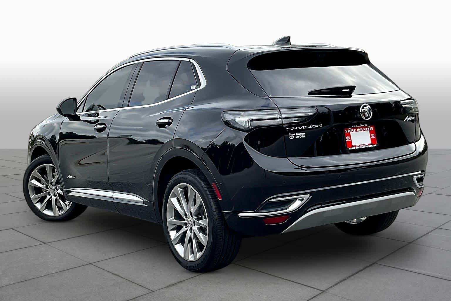 Used 2022 Buick Envision Avenir w/ Technology Package II FWD image 23