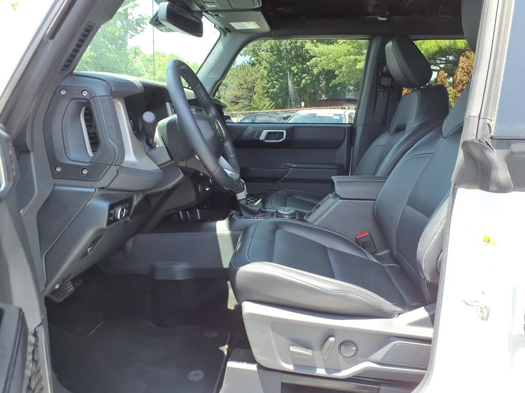 Used 2025 Ford Bronco Outer Banks AWD/4WD image 21