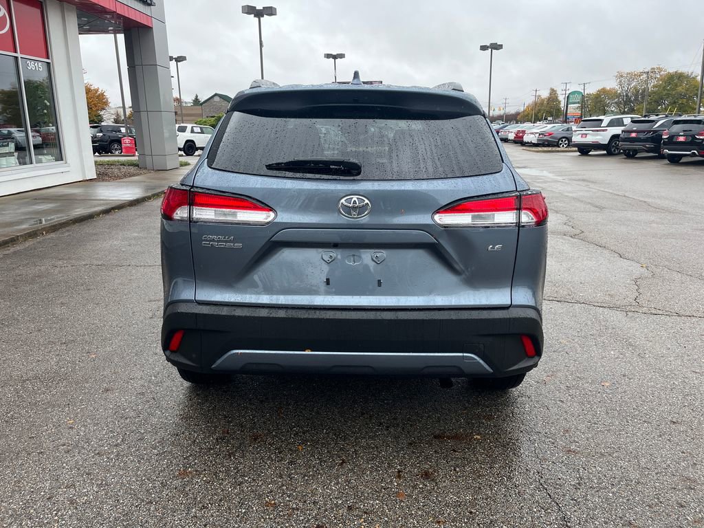 Certified 2024 Toyota Corolla Cross LE image 4