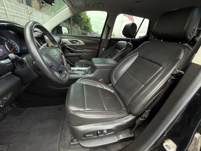 Used 2020 Chevrolet Traverse RS FWD image 28