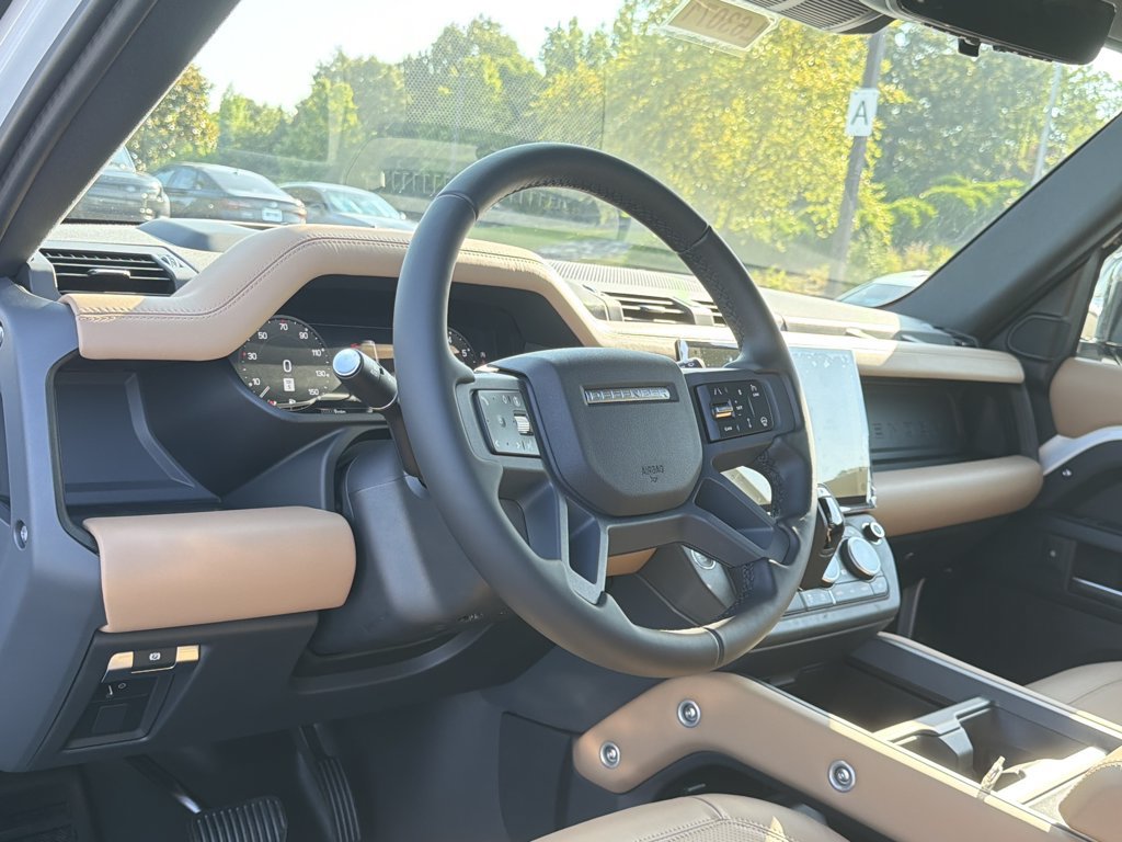 New 2026 Land Rover Defender 130 X-Dynamic SE AWD/4WD image 10