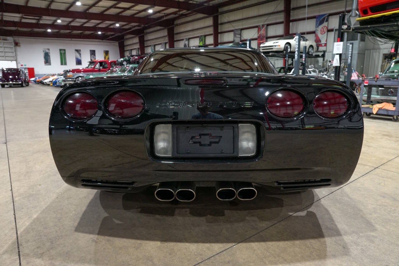 Used 1998 Chevrolet Corvette Coupe w/ Memory Pkg RWD image 7