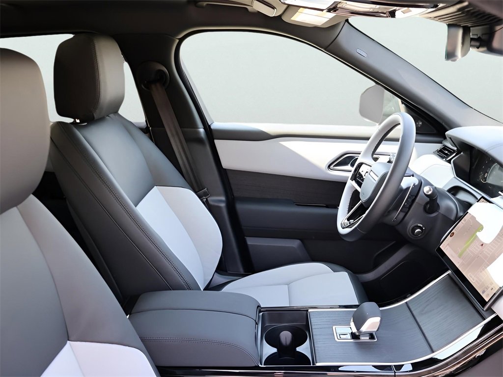 New 2026 Land Rover Range Rover Velar Dynamic SE image 9