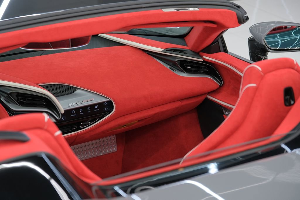 Used 2022 Ferrari SF90 Spider AWD/4WD image 47