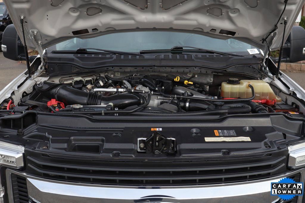 Used 2019 Ford F550 4x4 Crew Cab Super Duty image 15