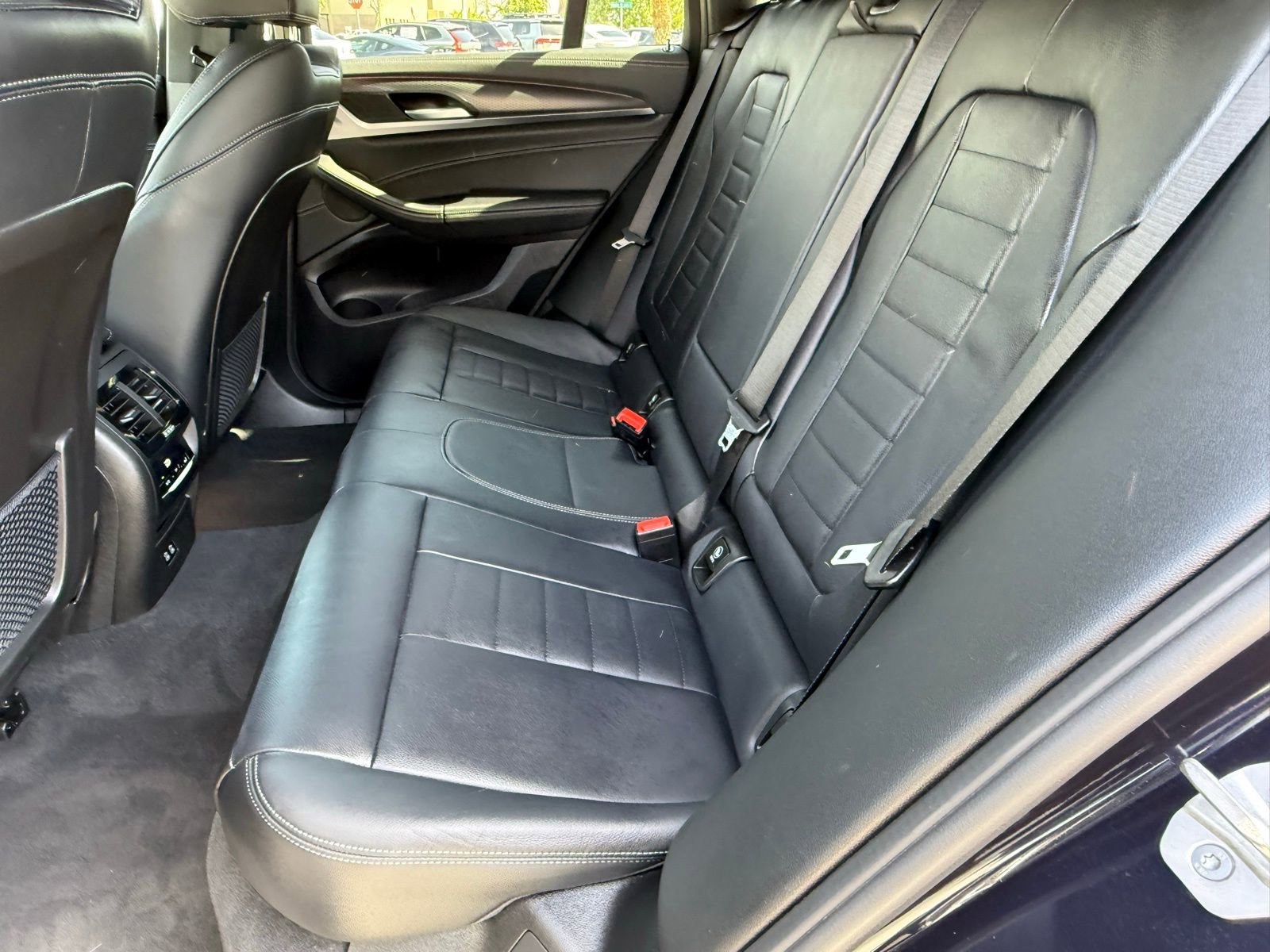 Used 2025 BMW X4 M40i AWD/4WD image 34